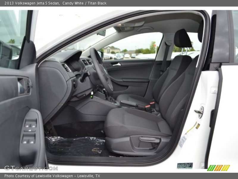 Candy White / Titan Black 2013 Volkswagen Jetta S Sedan