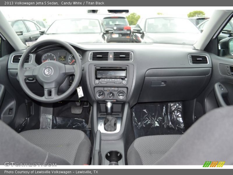 Candy White / Titan Black 2013 Volkswagen Jetta S Sedan