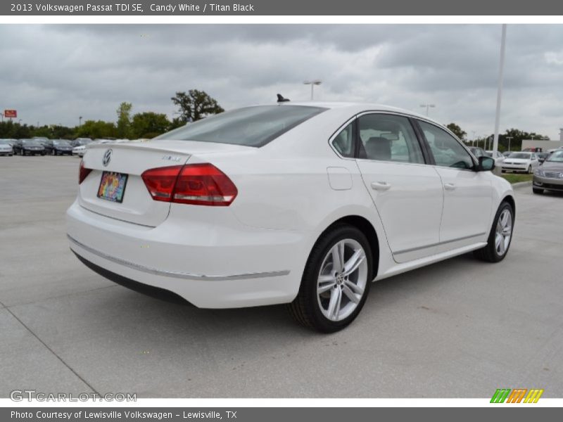 Candy White / Titan Black 2013 Volkswagen Passat TDI SE