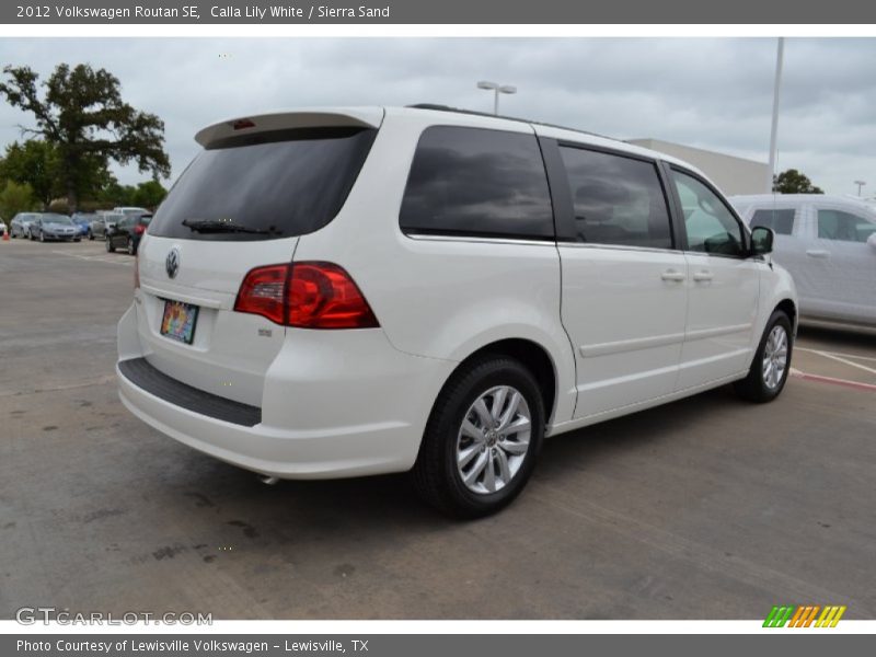Calla Lily White / Sierra Sand 2012 Volkswagen Routan SE