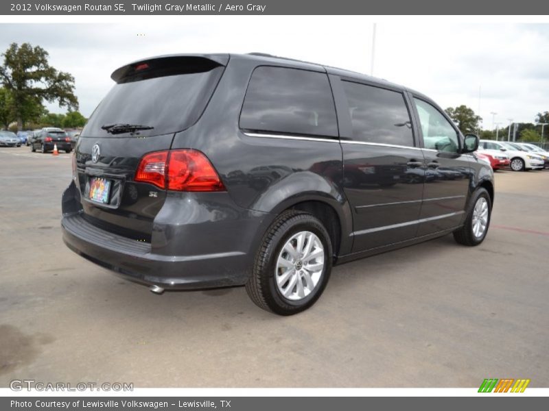 Twilight Gray Metallic / Aero Gray 2012 Volkswagen Routan SE