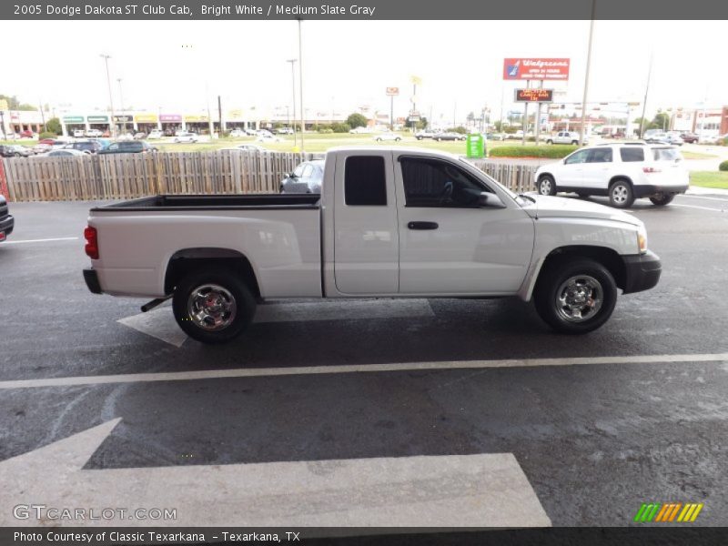Bright White / Medium Slate Gray 2005 Dodge Dakota ST Club Cab