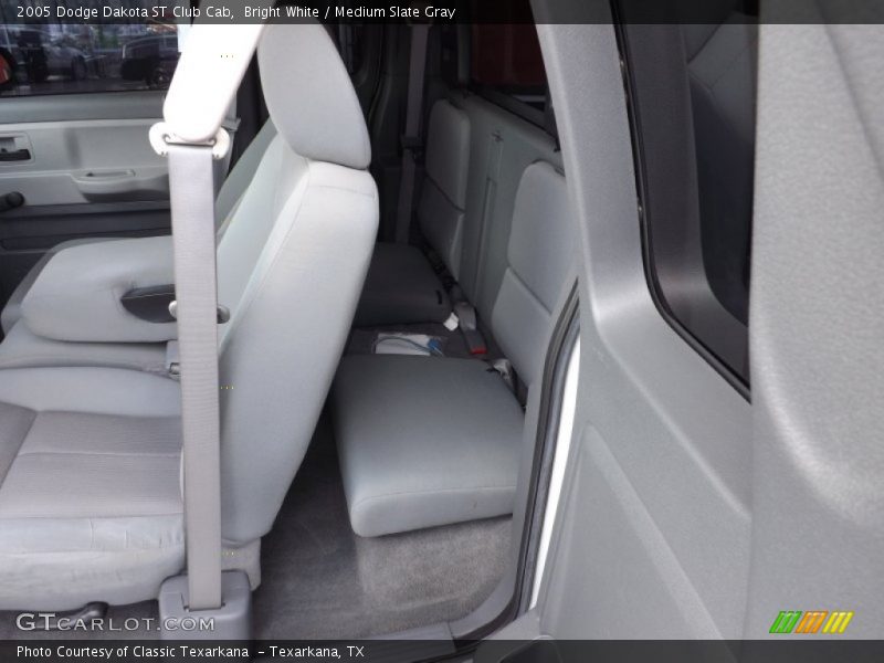 Bright White / Medium Slate Gray 2005 Dodge Dakota ST Club Cab