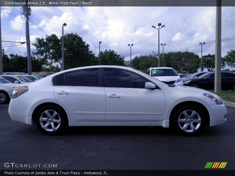 Winter Frost Pearl / Blond 2009 Nissan Altima 2.5
