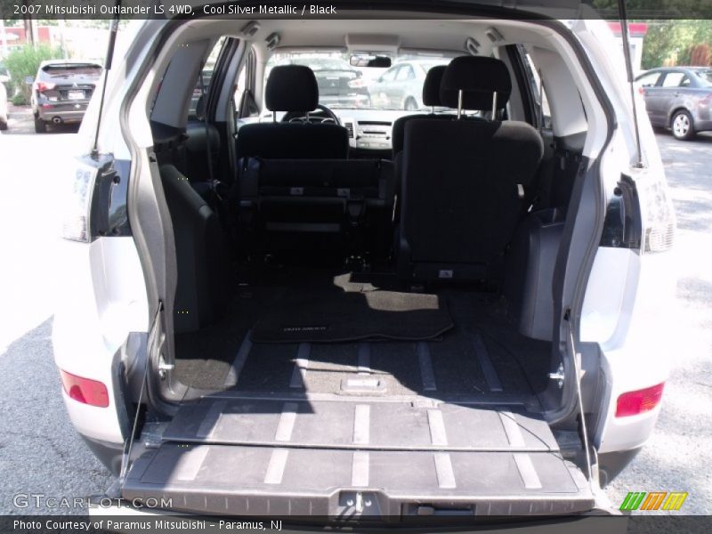 Cool Silver Metallic / Black 2007 Mitsubishi Outlander LS 4WD