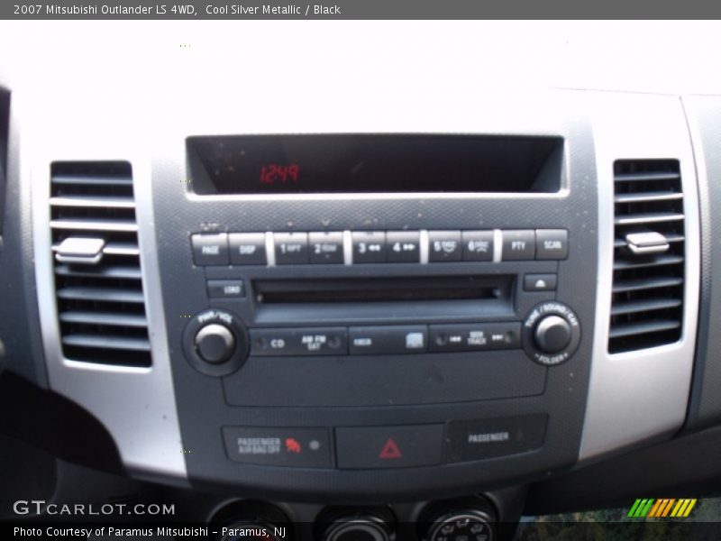 Cool Silver Metallic / Black 2007 Mitsubishi Outlander LS 4WD