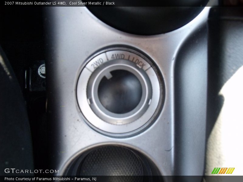 Cool Silver Metallic / Black 2007 Mitsubishi Outlander LS 4WD