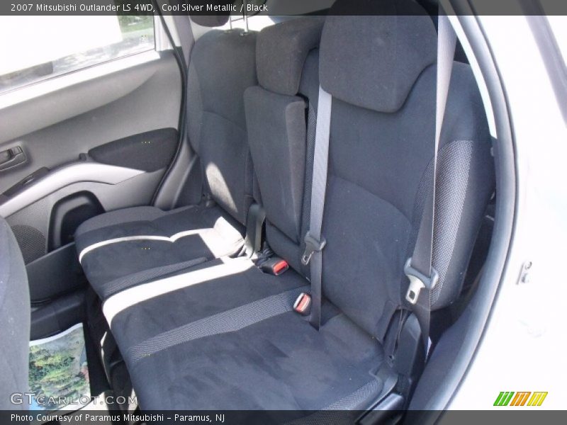 Cool Silver Metallic / Black 2007 Mitsubishi Outlander LS 4WD