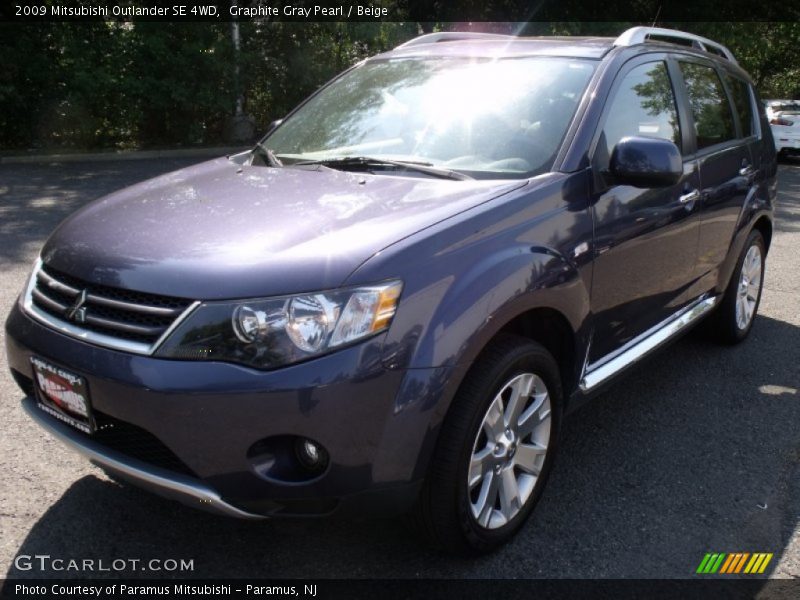 Graphite Gray Pearl / Beige 2009 Mitsubishi Outlander SE 4WD