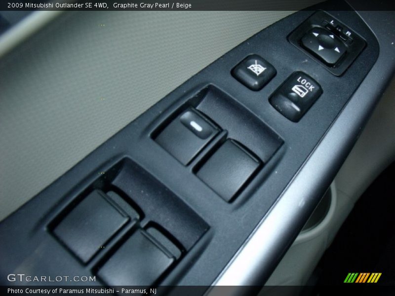 Graphite Gray Pearl / Beige 2009 Mitsubishi Outlander SE 4WD