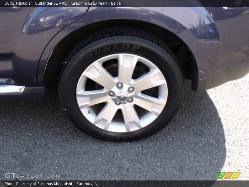 Graphite Gray Pearl / Beige 2009 Mitsubishi Outlander SE 4WD
