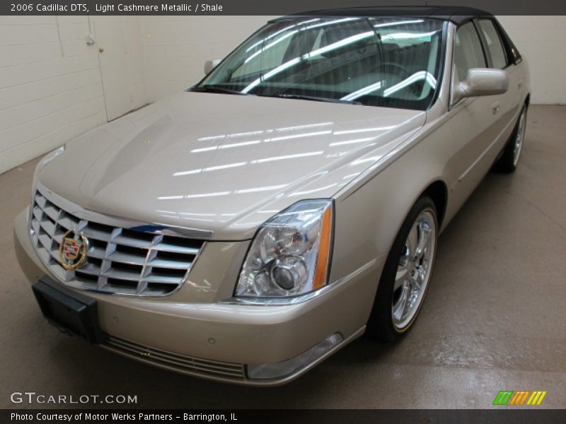Light Cashmere Metallic / Shale 2006 Cadillac DTS