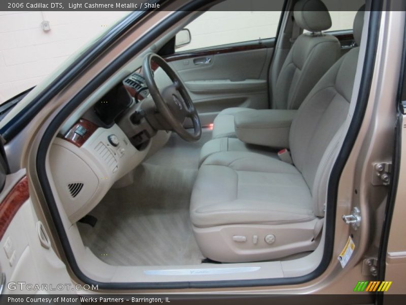 Light Cashmere Metallic / Shale 2006 Cadillac DTS