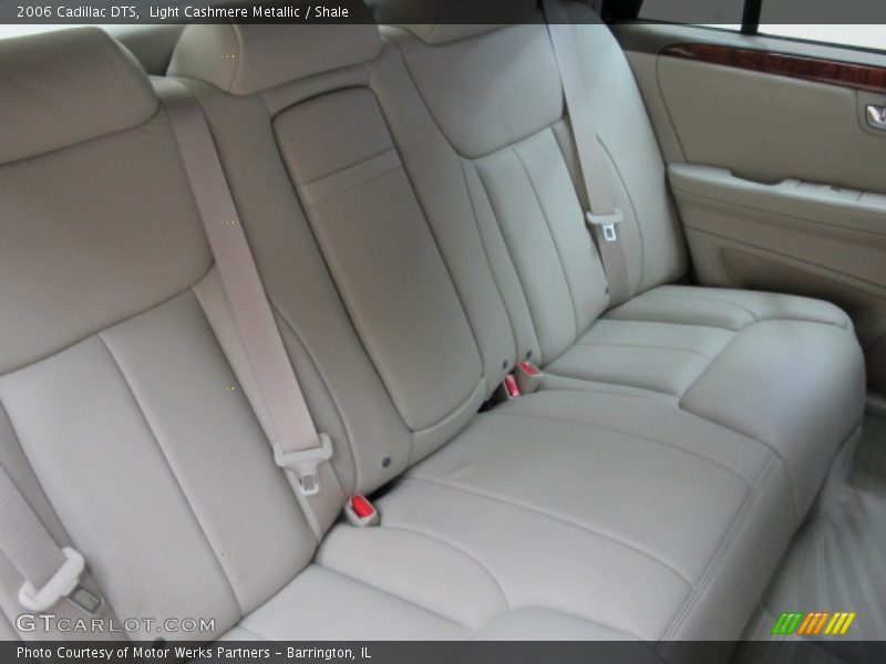 Light Cashmere Metallic / Shale 2006 Cadillac DTS