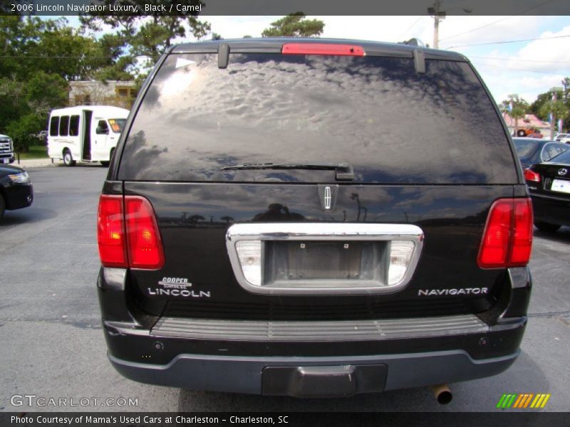 Black / Camel 2006 Lincoln Navigator Luxury