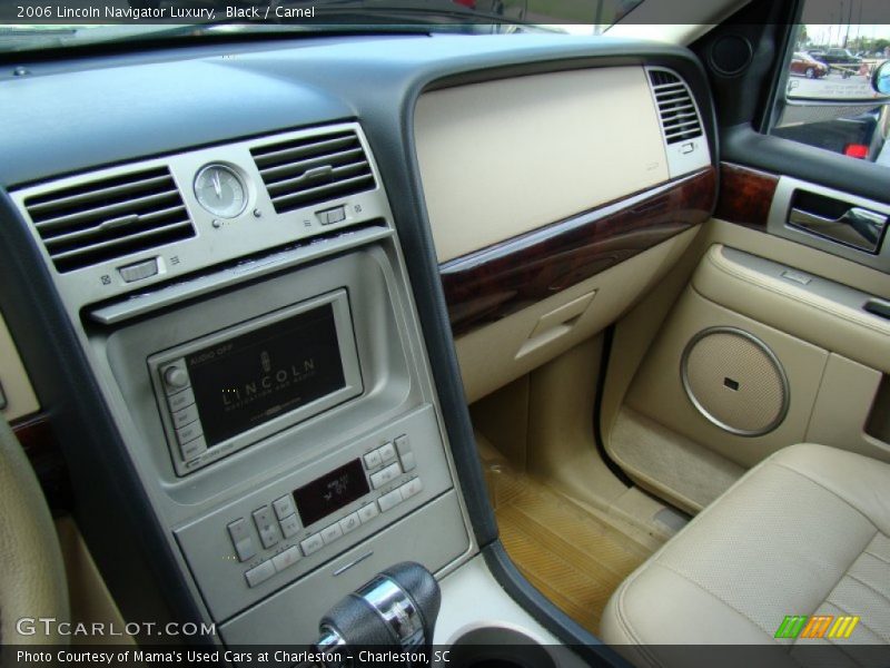 Black / Camel 2006 Lincoln Navigator Luxury