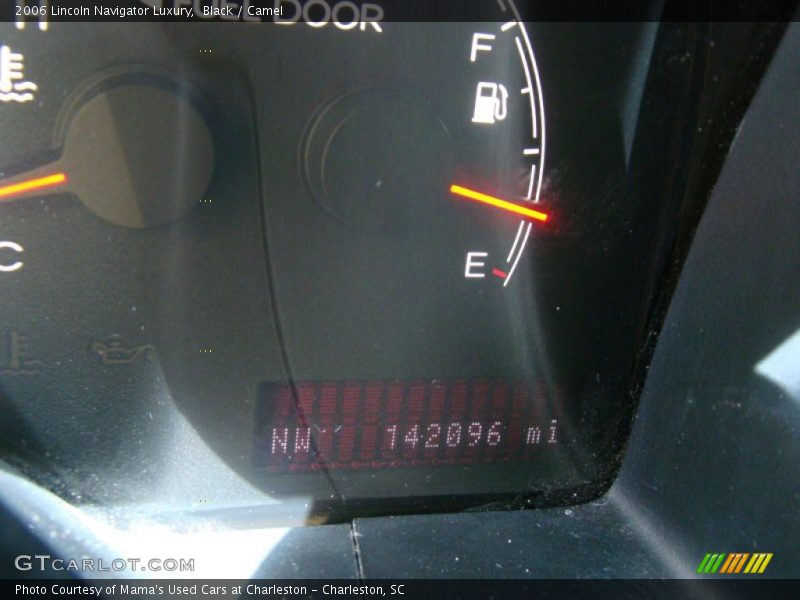 Black / Camel 2006 Lincoln Navigator Luxury