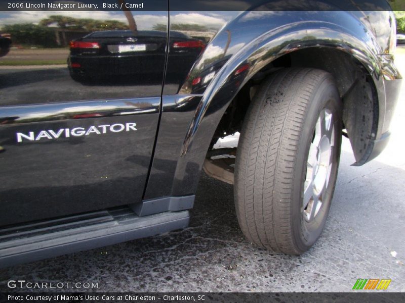 Black / Camel 2006 Lincoln Navigator Luxury
