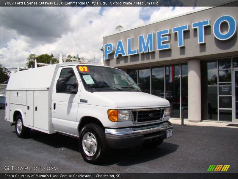 Oxford White / Medium Flint 2007 Ford E Series Cutaway E350 Commercial Utility Truck