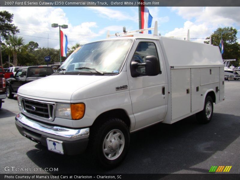 Oxford White / Medium Flint 2007 Ford E Series Cutaway E350 Commercial Utility Truck
