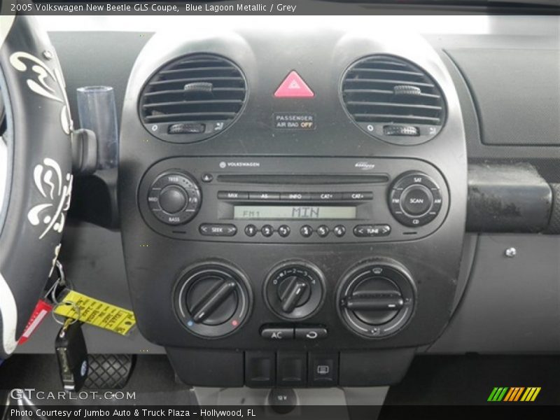 Blue Lagoon Metallic / Grey 2005 Volkswagen New Beetle GLS Coupe