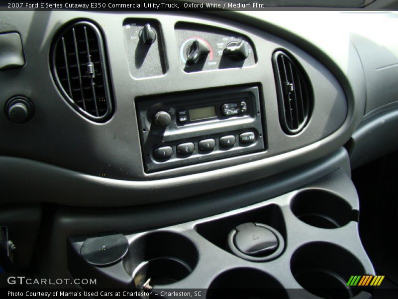 Oxford White / Medium Flint 2007 Ford E Series Cutaway E350 Commercial Utility Truck