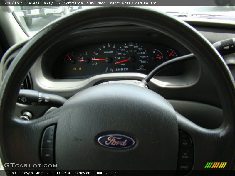 Oxford White / Medium Flint 2007 Ford E Series Cutaway E350 Commercial Utility Truck