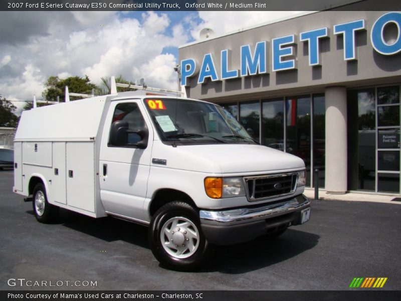 Oxford White / Medium Flint 2007 Ford E Series Cutaway E350 Commercial Utility Truck