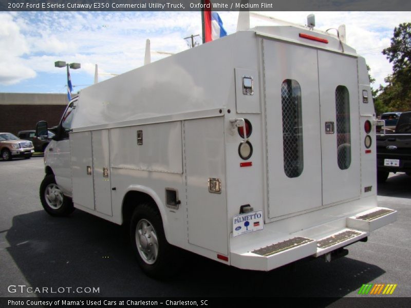 Oxford White / Medium Flint 2007 Ford E Series Cutaway E350 Commercial Utility Truck