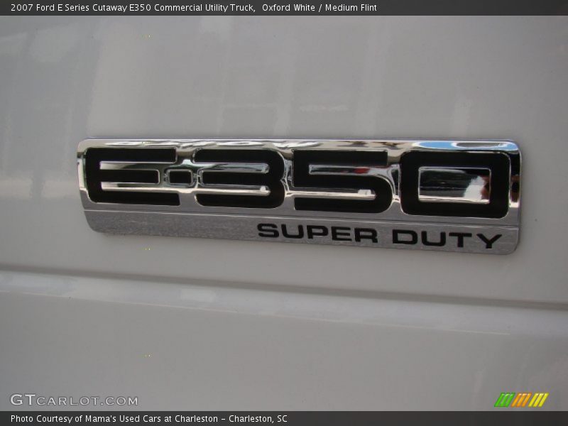 Oxford White / Medium Flint 2007 Ford E Series Cutaway E350 Commercial Utility Truck