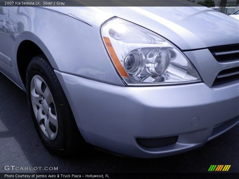 Silver / Gray 2007 Kia Sedona LX