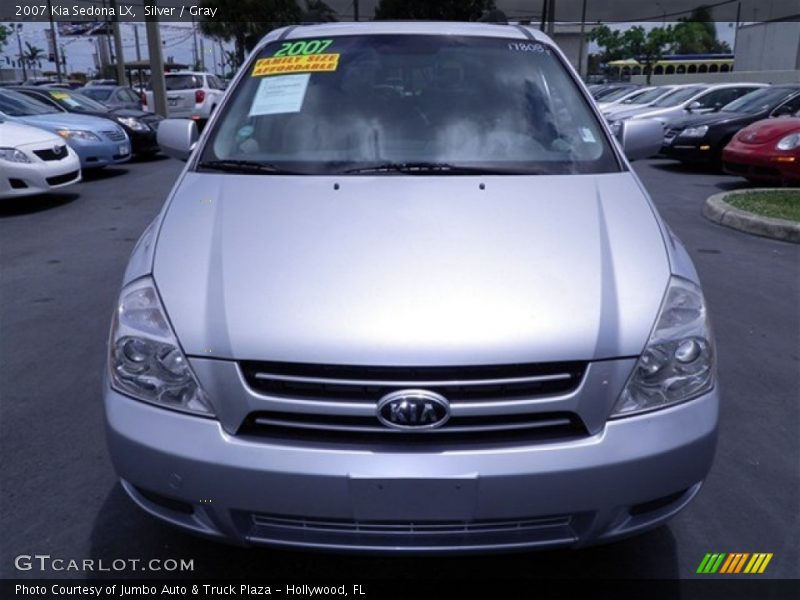 Silver / Gray 2007 Kia Sedona LX
