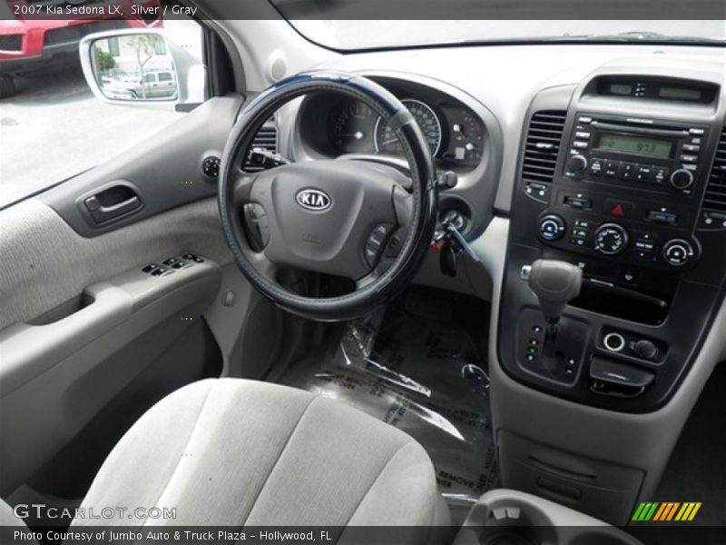 Silver / Gray 2007 Kia Sedona LX