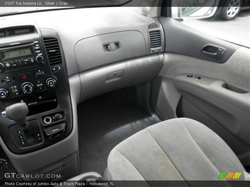 Silver / Gray 2007 Kia Sedona LX