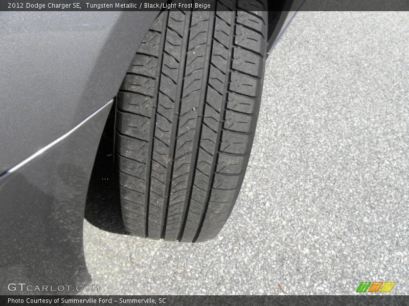 Tungsten Metallic / Black/Light Frost Beige 2012 Dodge Charger SE