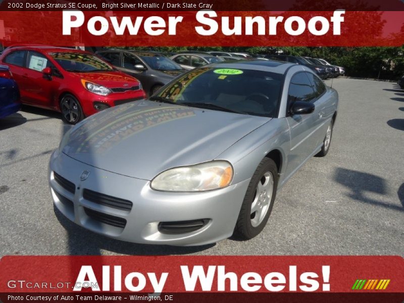 Bright Silver Metallic / Dark Slate Gray 2002 Dodge Stratus SE Coupe