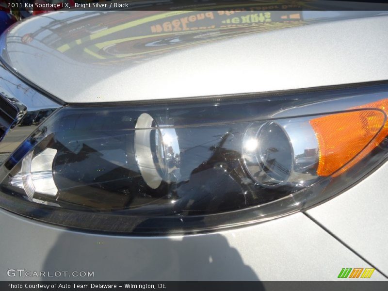 Bright Silver / Black 2011 Kia Sportage LX