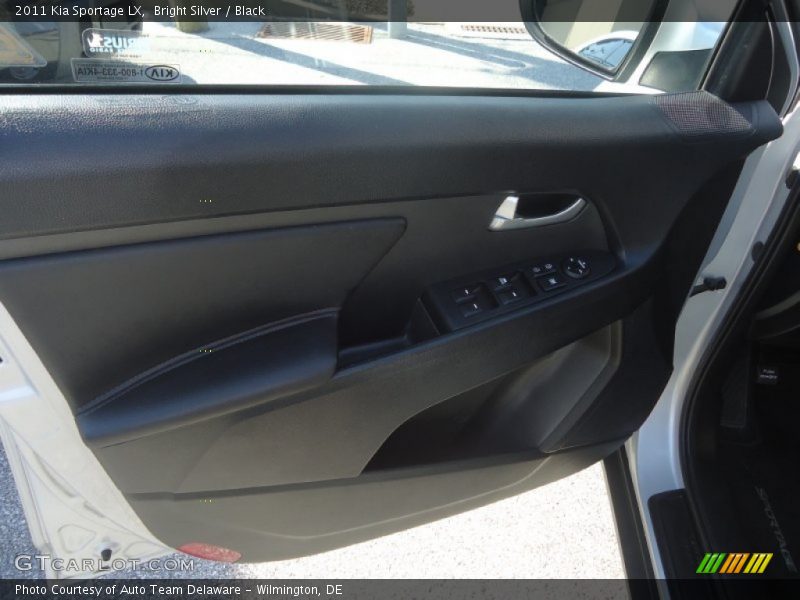 Bright Silver / Black 2011 Kia Sportage LX