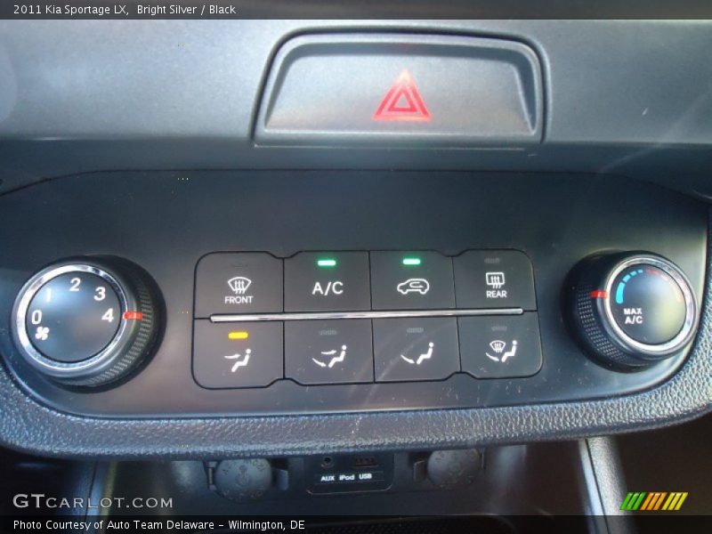 Bright Silver / Black 2011 Kia Sportage LX