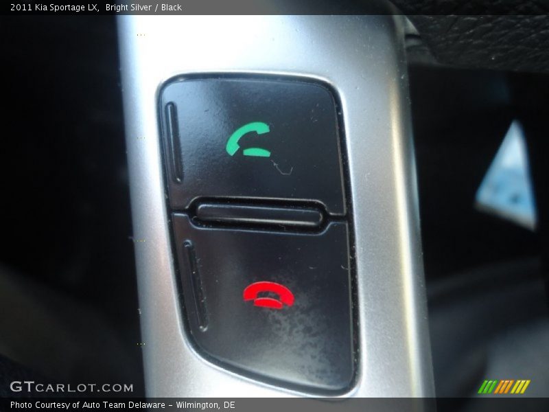 Bright Silver / Black 2011 Kia Sportage LX