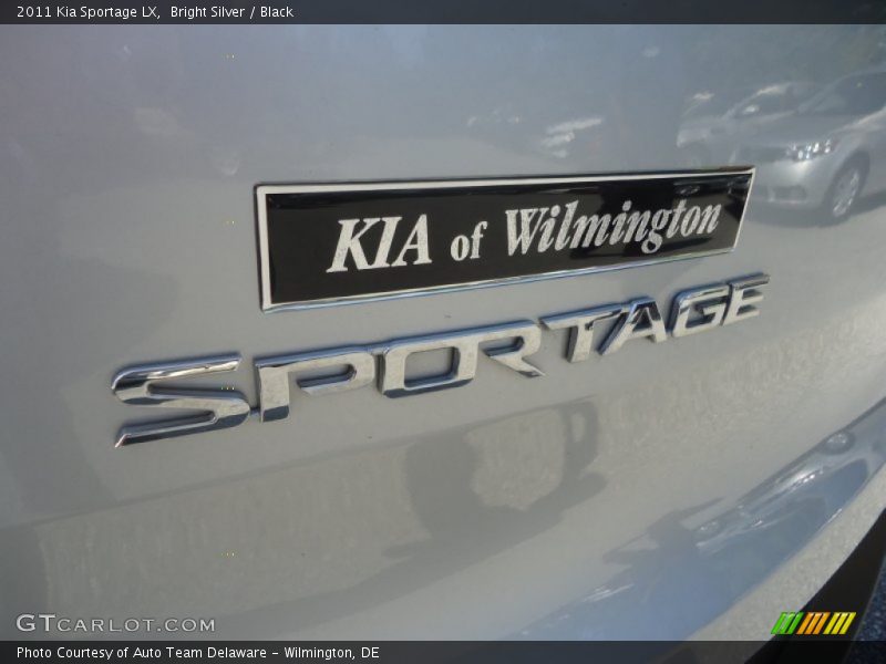 Bright Silver / Black 2011 Kia Sportage LX
