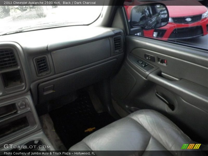 Black / Dark Charcoal 2003 Chevrolet Avalanche 2500 4x4
