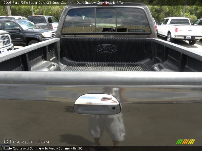 Dark Shadow Grey Metallic / Tan 2005 Ford F250 Super Duty XLT SuperCab 4x4