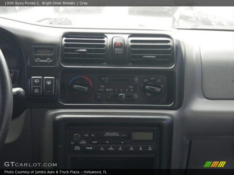 Bright Silver Metallic / Gray 1998 Isuzu Rodeo S