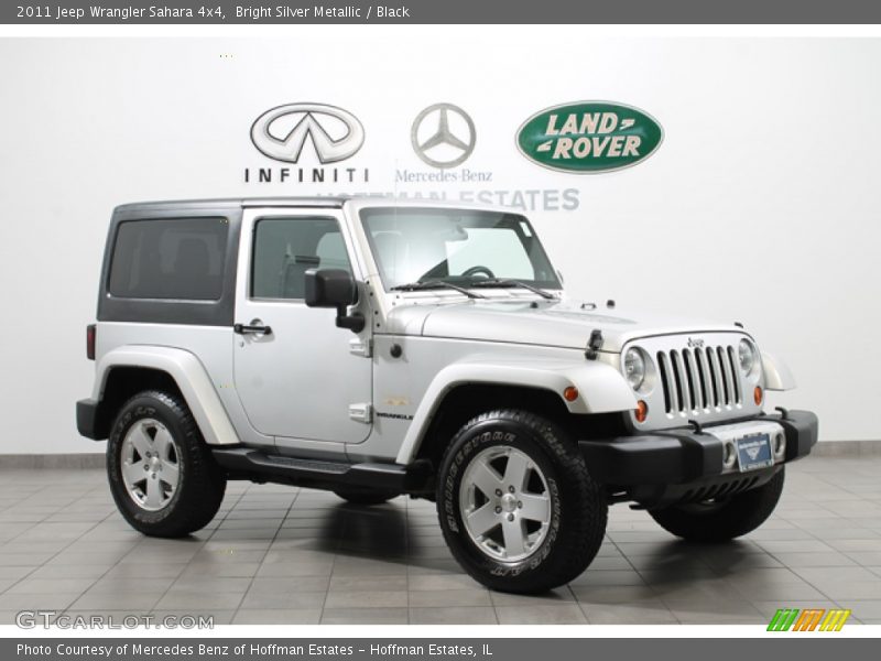 Bright Silver Metallic / Black 2011 Jeep Wrangler Sahara 4x4