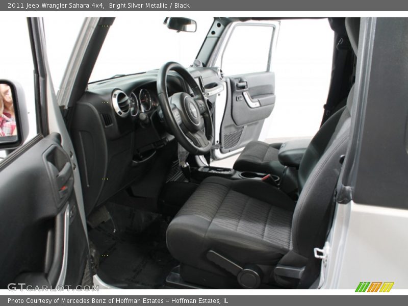 Bright Silver Metallic / Black 2011 Jeep Wrangler Sahara 4x4