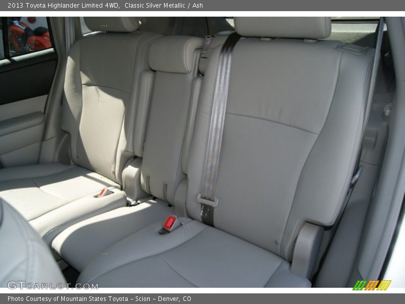 Classic Silver Metallic / Ash 2013 Toyota Highlander Limited 4WD