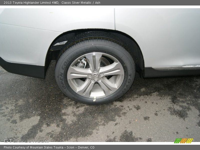 Classic Silver Metallic / Ash 2013 Toyota Highlander Limited 4WD