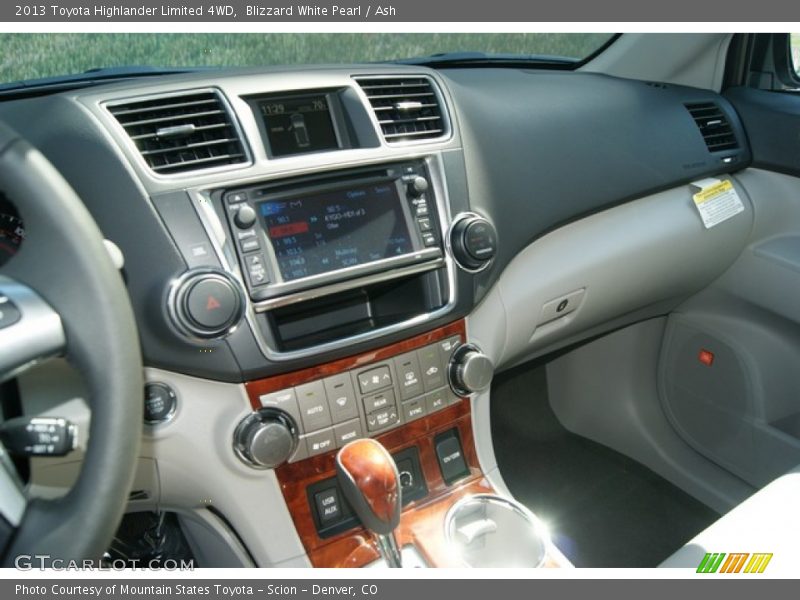 Blizzard White Pearl / Ash 2013 Toyota Highlander Limited 4WD