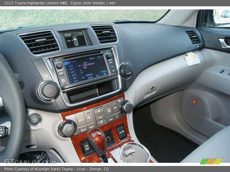 Classic Silver Metallic / Ash 2013 Toyota Highlander Limited 4WD